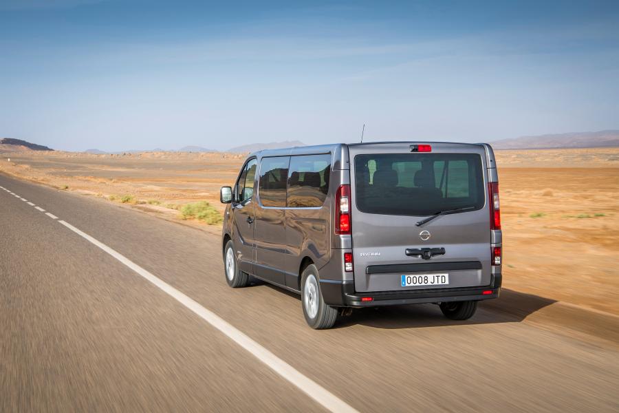  Nissan NV300 Combi 2016 года  (фото 11 из 32)